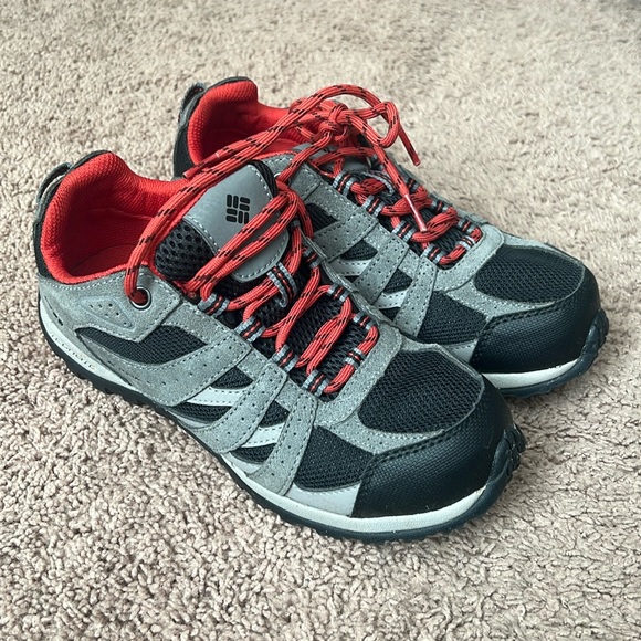 Columbia Redmond Waterproof Hiking Shoes - Picture 1 of 4